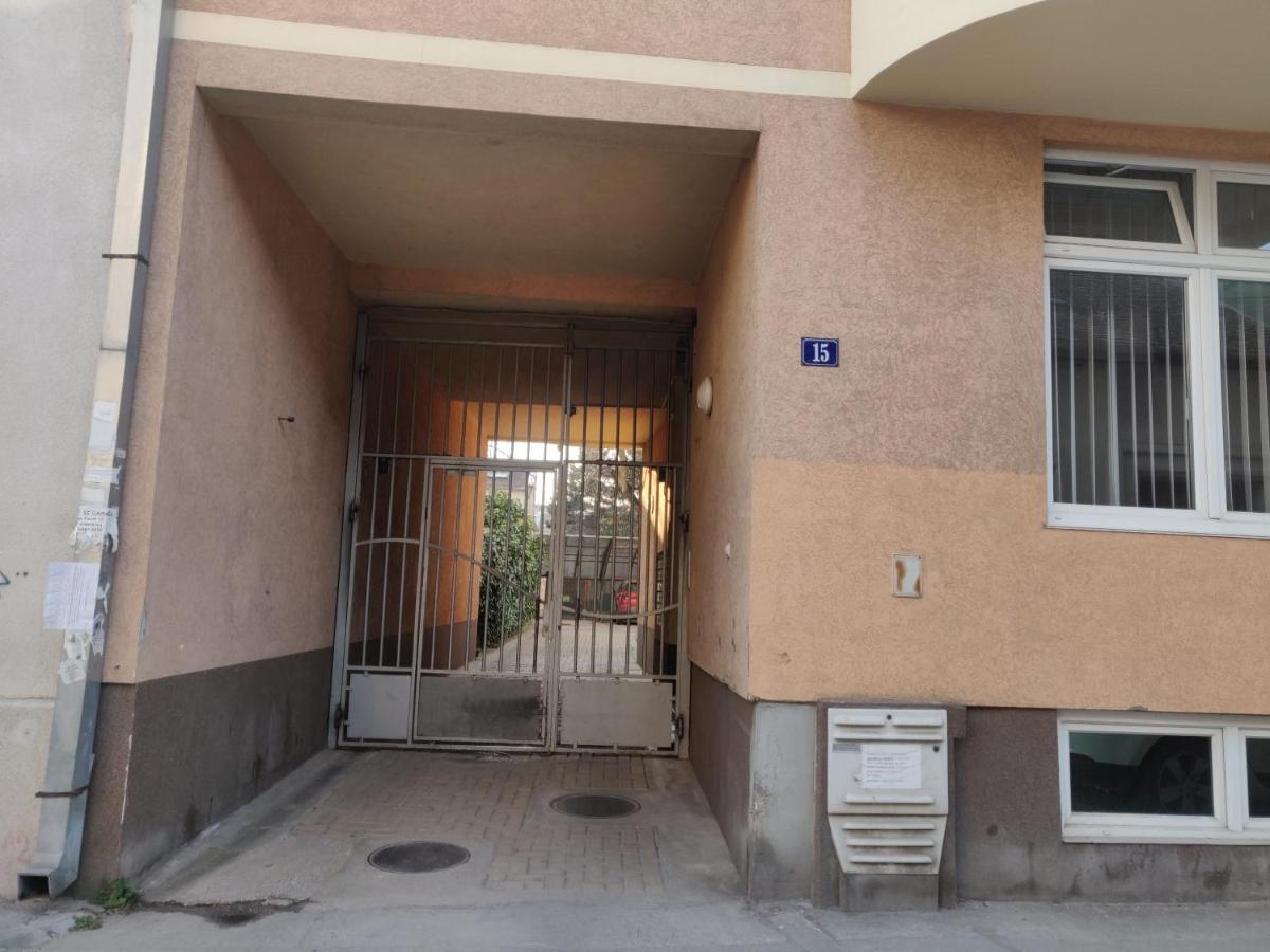 Filinhome Stefanovica Suite 9 Novi Sad Dış mekan fotoğraf